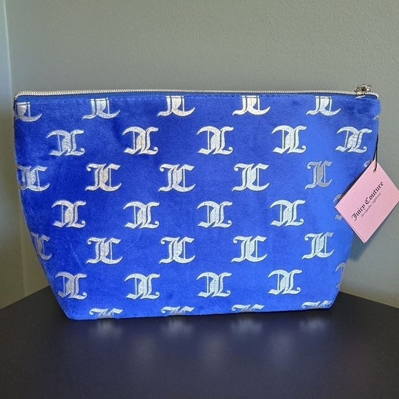 Juicy Couture NWT Blue Velvet Essentials Cosmetic Makeup Toiletry Bag Travel Y2K - Picture 3 of 10